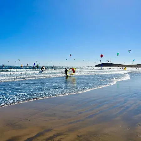 Surfers * El Médano